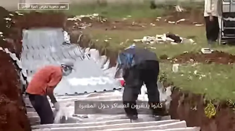 مسلخ جديد في سجن حمص .. و عناصر النظام يتسلون بجثث النساء