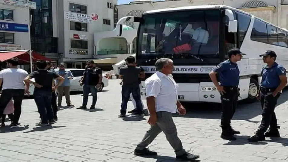 منظمة العفو الدولية تطالب تركيا بوقف ترحيل السوريين