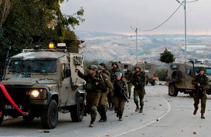 مقتل جندي إسرائيلي بعد إصابته بحجر في رأسه