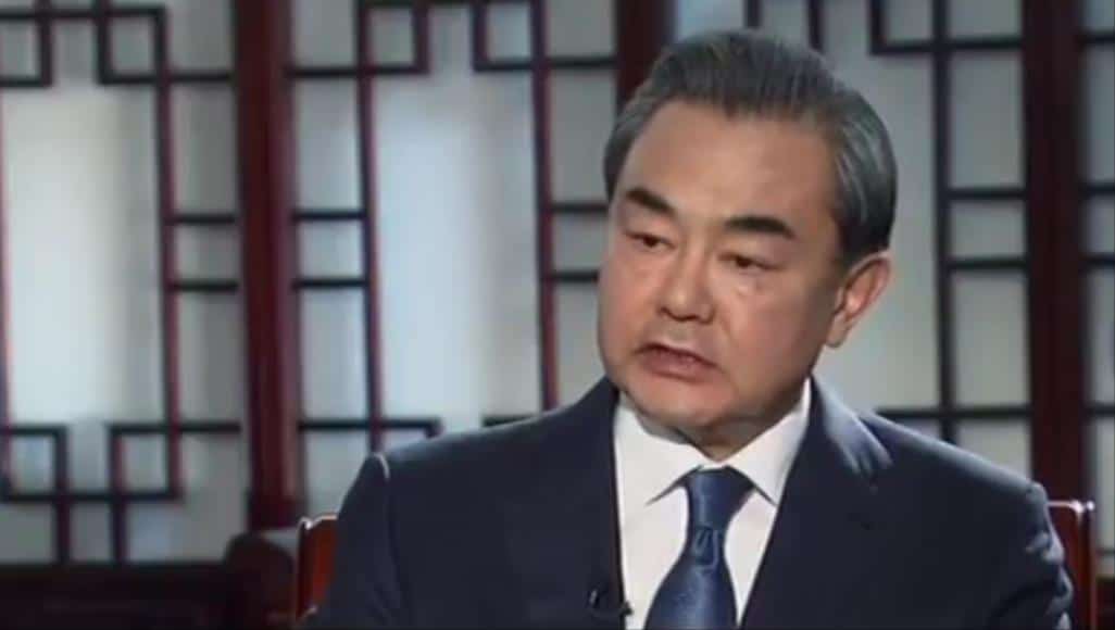 وزير الخارجية الصيني يحذر من حرب باردة جديدة مع الولايات المتحدة بسبب كوفيد ١٩