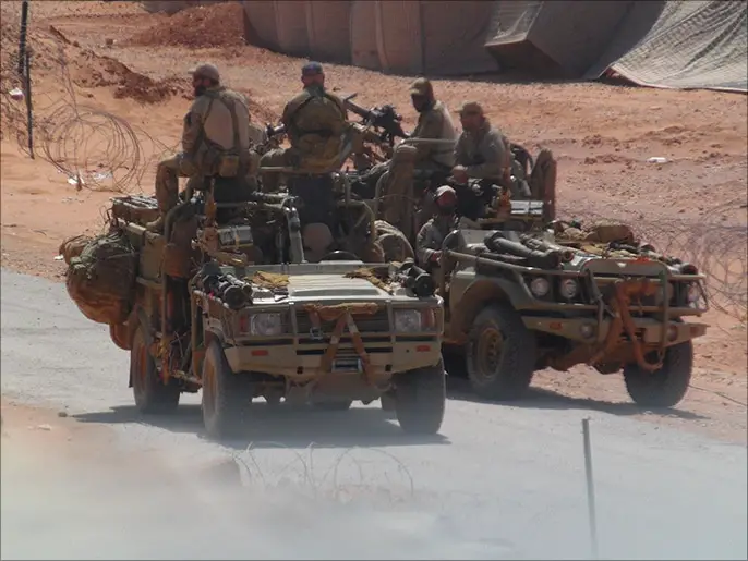 قاعدة التنف العسكرية.. موقع استراتيجي هام لأمريكا وبريطانيا في جنوب سوريا