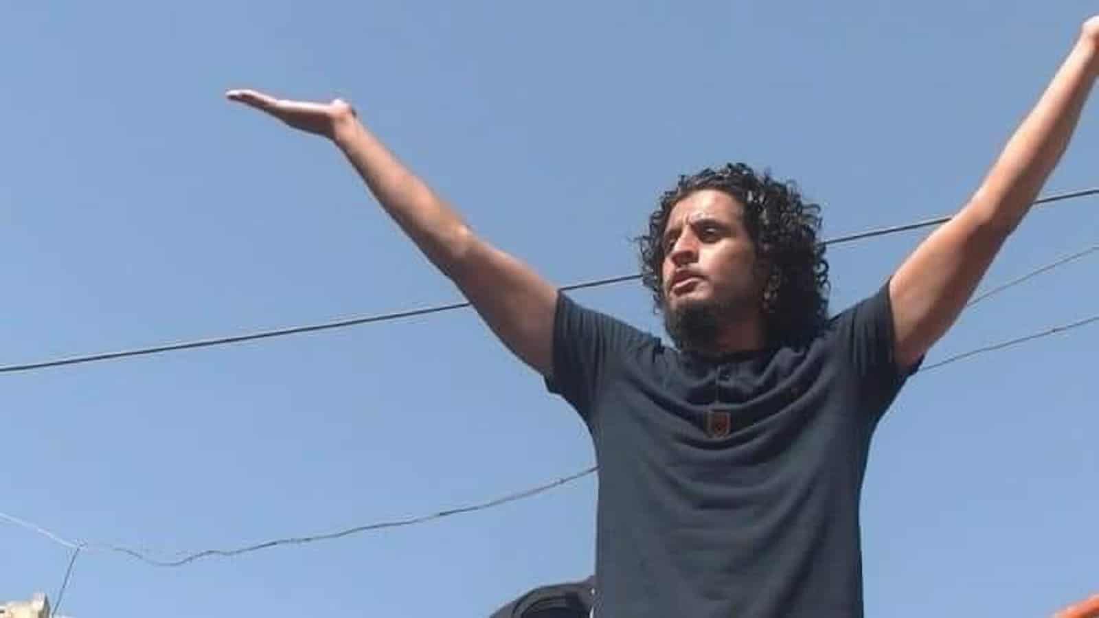 أميّ لا يصنع ثورة.. نبيل فياض يهاجم عبد الباسط الساروت والثورة السورية ثم يحذف منشوره