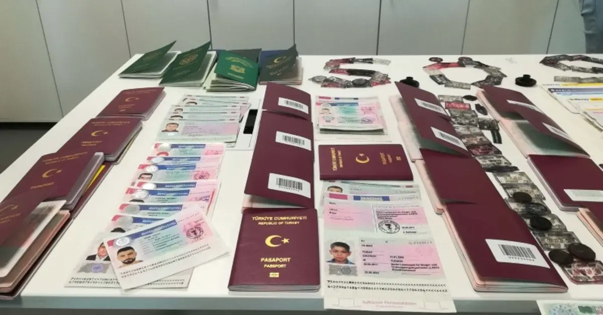 أشهر مزوري وثائق السفر "الدكتور" في قبضة الأمن التركي