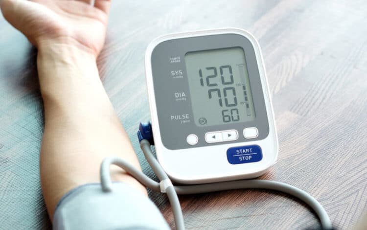 علاج ارتفاع ضغط الدم بالماء