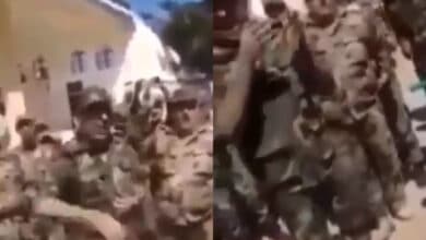 كل حرف من حروف بشار بشكل عشوائي اعتباطي