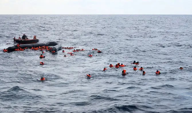 وفاة 17 سورياً بعد غرق قاربهم قبالة سواحل ليبيا