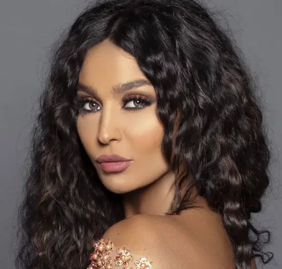 روعة ياسين ملكة جمال البادية السورية شقيقتها الفنانة علا بدر فما القصة ..؟ 2 روعة ياسين ملكة جمال البادية السورية شقيقتها الفنانة علا بدر فما القصة ..؟
