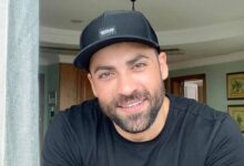 مهيار خضور بإطلالة رفقة زوجته قمر خلف وطفليهما (صورة)