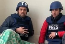 "التفزيون العربي" يعلن تعرض فريقه الإعلامي "عدنان جان" و"حبيب ديمرجي" للحصار على الجبهة الروسية الأوكرانية