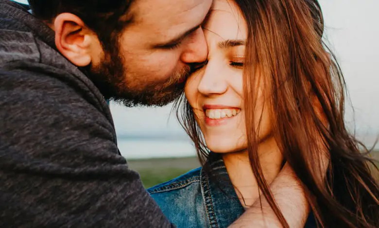 اختناق فتاة خلال أول قبله مع صديقها.. يقلد ما يشاهده في الأفلام!(شاهد) 1 اختناق فتاة خلال أول قبله مع صديقها.. يقلد ما يشاهده في الأفلام!(شاهد)