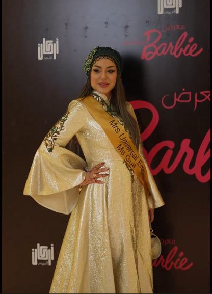 إطلالة لافتة لملكة جمال الخليج "ساروليتا" في معرض للأزياء والتجميل